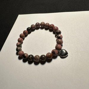 Beaded Semi Precious Gem Stone Stretchy Bracelet 6 3/8 Inch Heart Charm